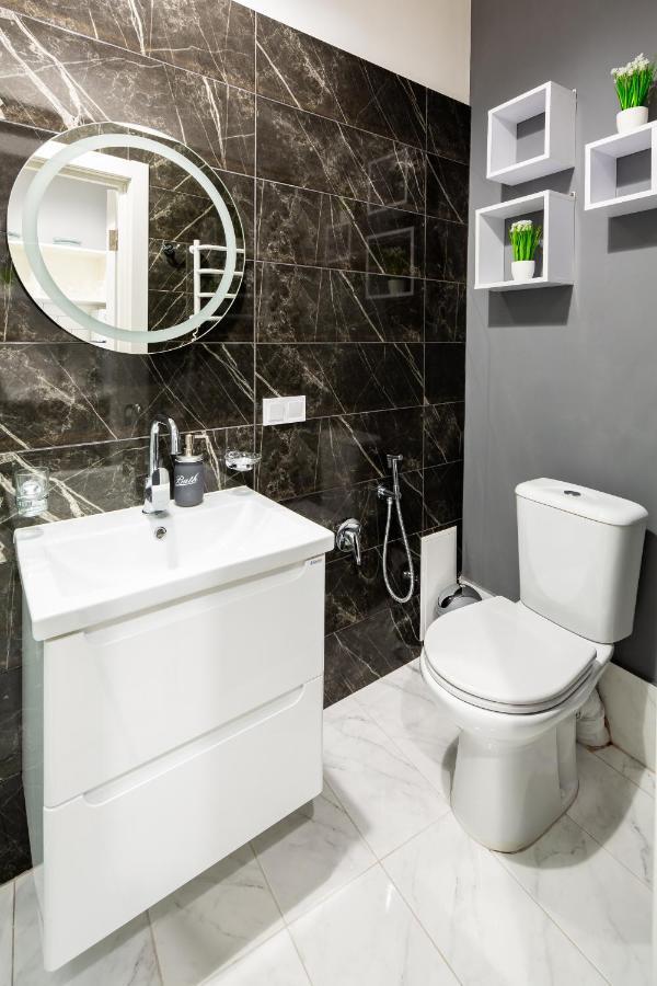 Alfa Apartments Grushevskoho 7 إلفيف المظهر الخارجي الصورة