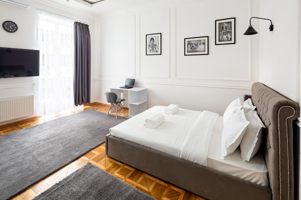 Alfa Apartments Grushevskoho 7 إلفيف المظهر الخارجي الصورة